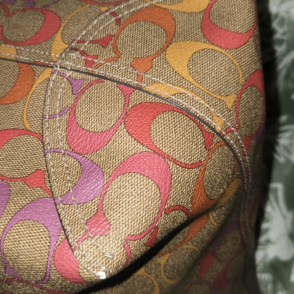 COACH SIGNATURE C CITY TOTE IN PINK, ORANGE, AND PURPLE WITH BROWN BACKGROUND - Picture 4 of 7